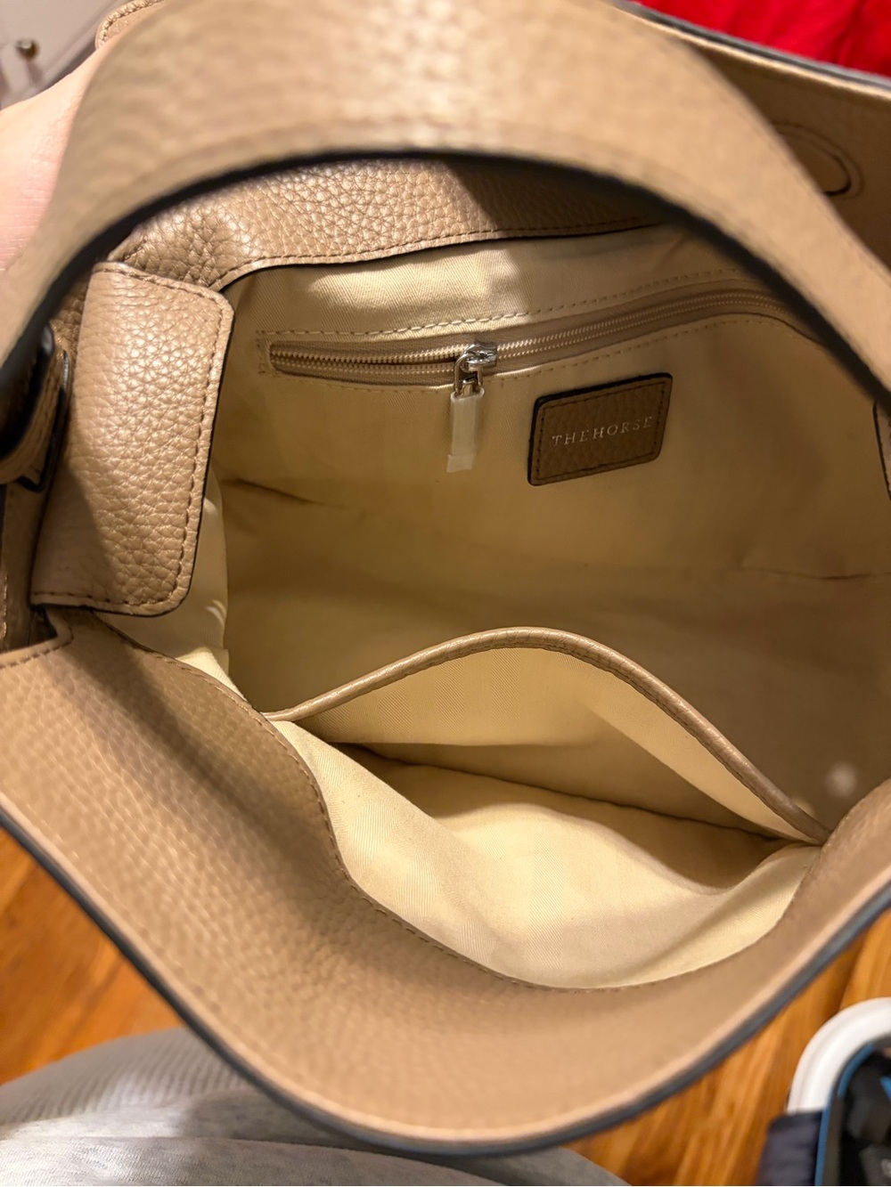 The Horse Clementine Taupe (Regular Size) - Picture 2 of 4